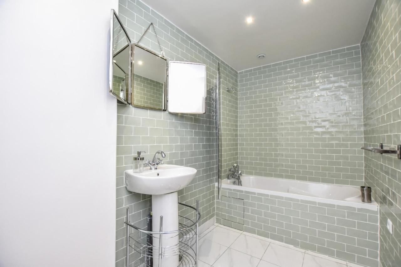 Cmg - Magenta / Saint-Vincent De Paul Apartment Париж Екстериор снимка